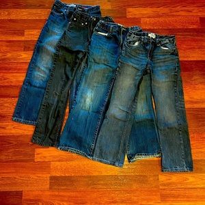 𝅺EUC lot of 4 boys jeans. Assorted brands. All size boys 12.